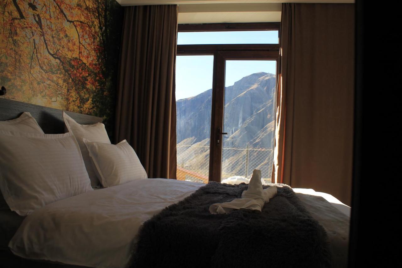 Hotel Noa Kazbegi Exterior photo