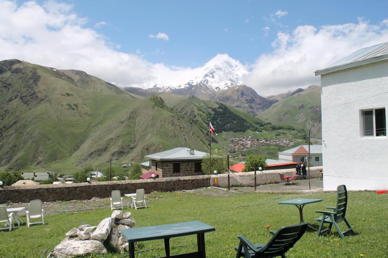 Hotel Noa Kazbegi Exterior photo