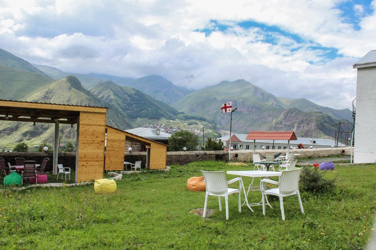 Hotel Noa Kazbegi Exterior photo
