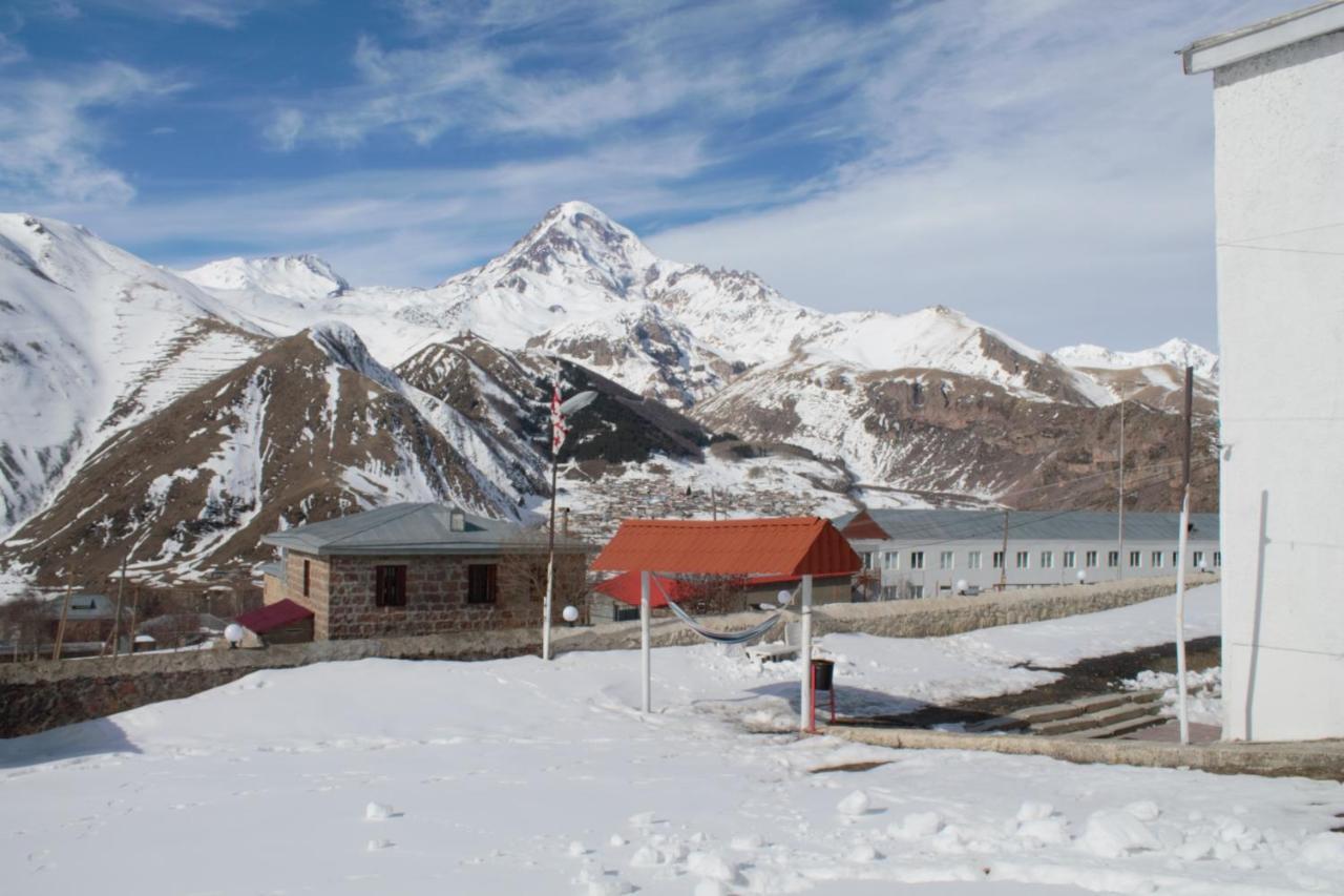 Hotel Noa Kazbegi Exterior photo