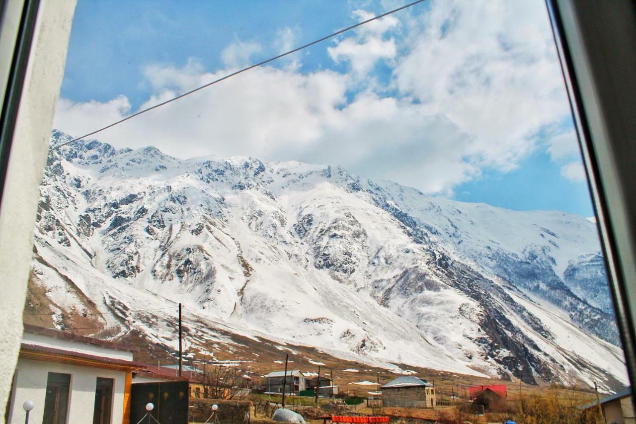 Hotel Noa Kazbegi Exterior photo